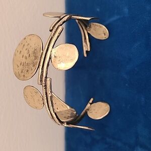 EUC Vintage brass cuff